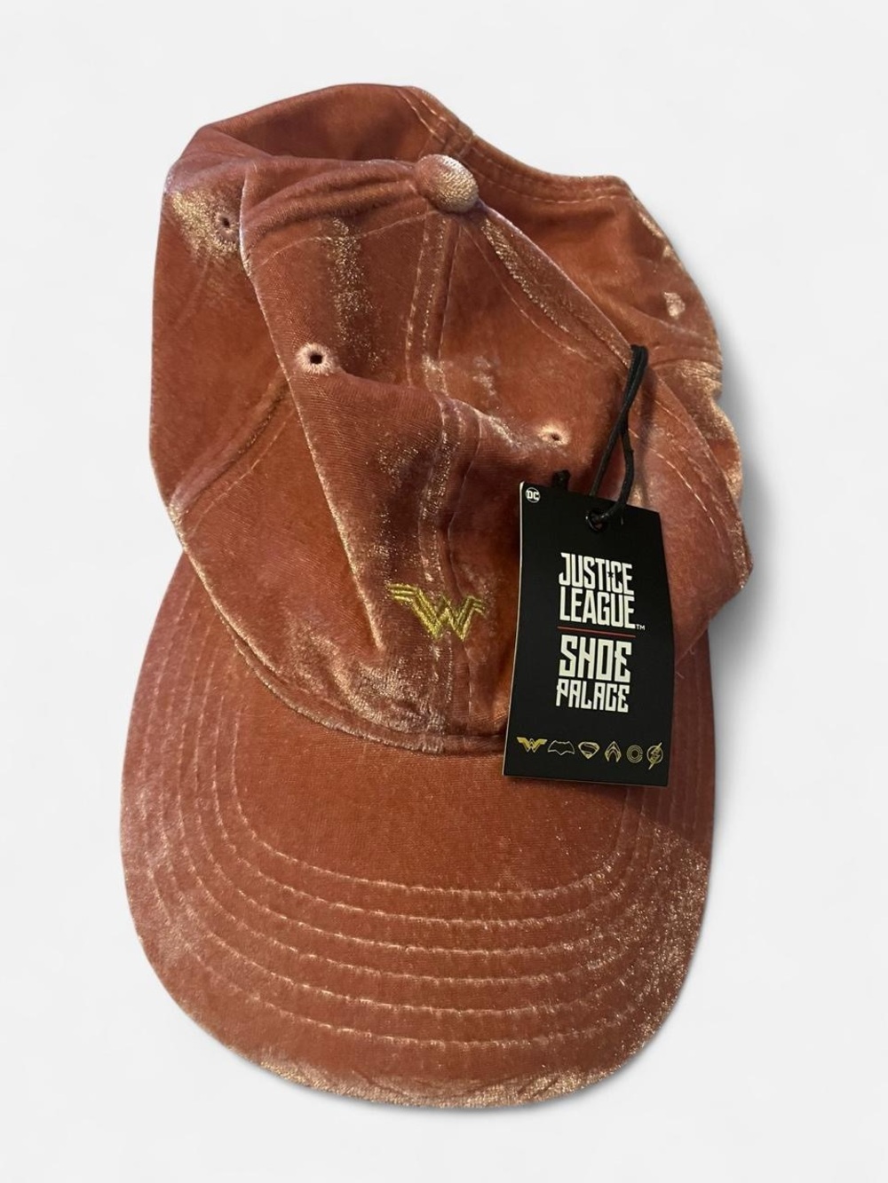 Justice League x Shoe Palace Wonder Woman Velvet Cap - Dusty Rose